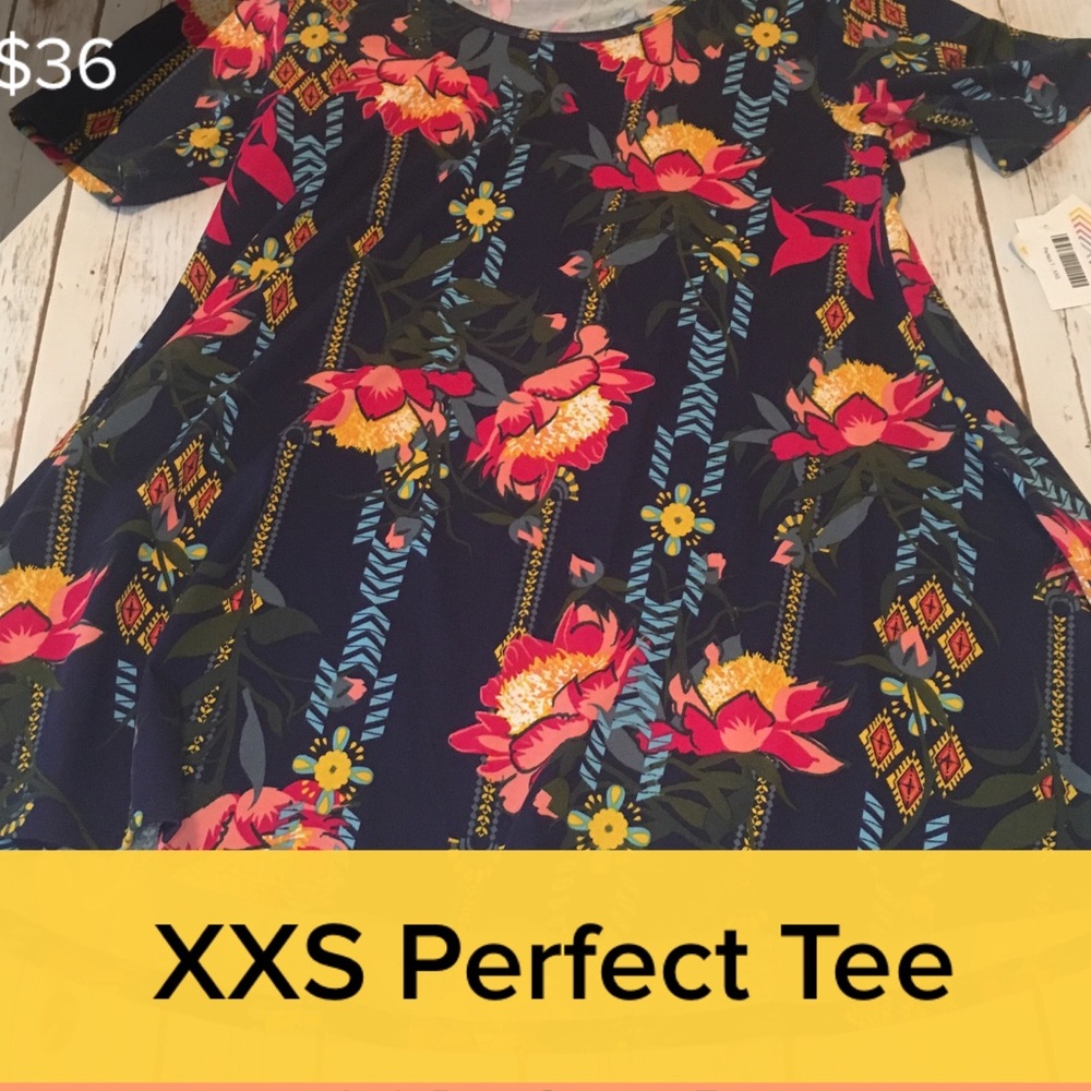 SOLD-Xxs perfect tee